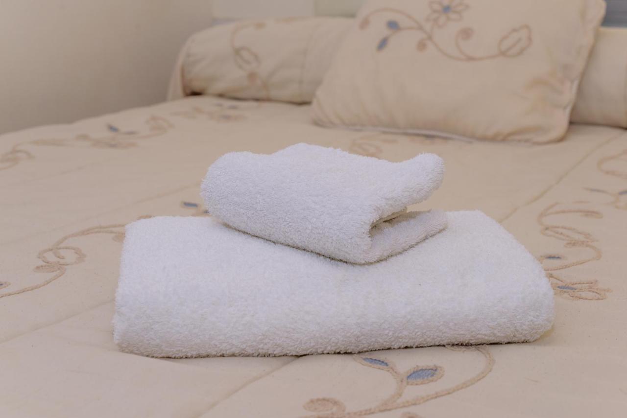 Apartamento Loving Estepona Exterior foto